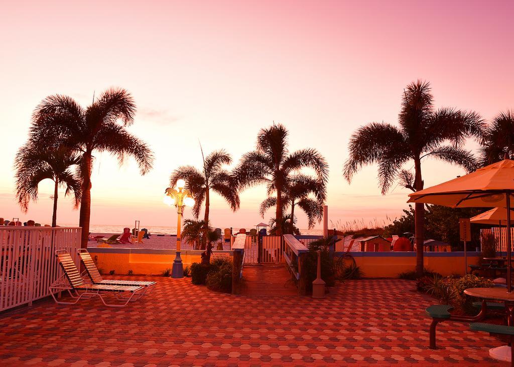 Plaza Beach Hotel - Beachfront Resort St. Pete Beach Exterior foto